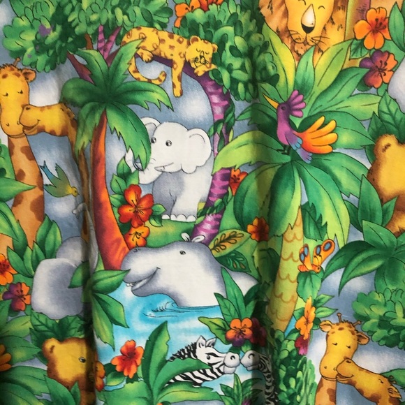 LIFE ANIMAL HOSPITAL SCRUB MEDIUM with pockets - Picture 8 of 11